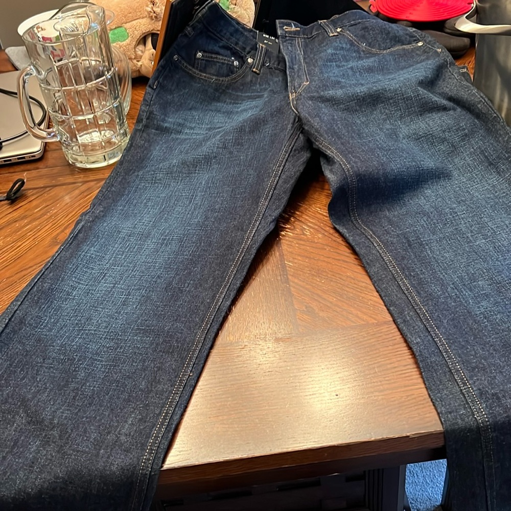 Liz Claiborne Men’s light Denim Jeans